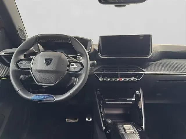 Gebraucht Peugeot 2008 GT 100 PS (73 kW) 2025 Grau SUV