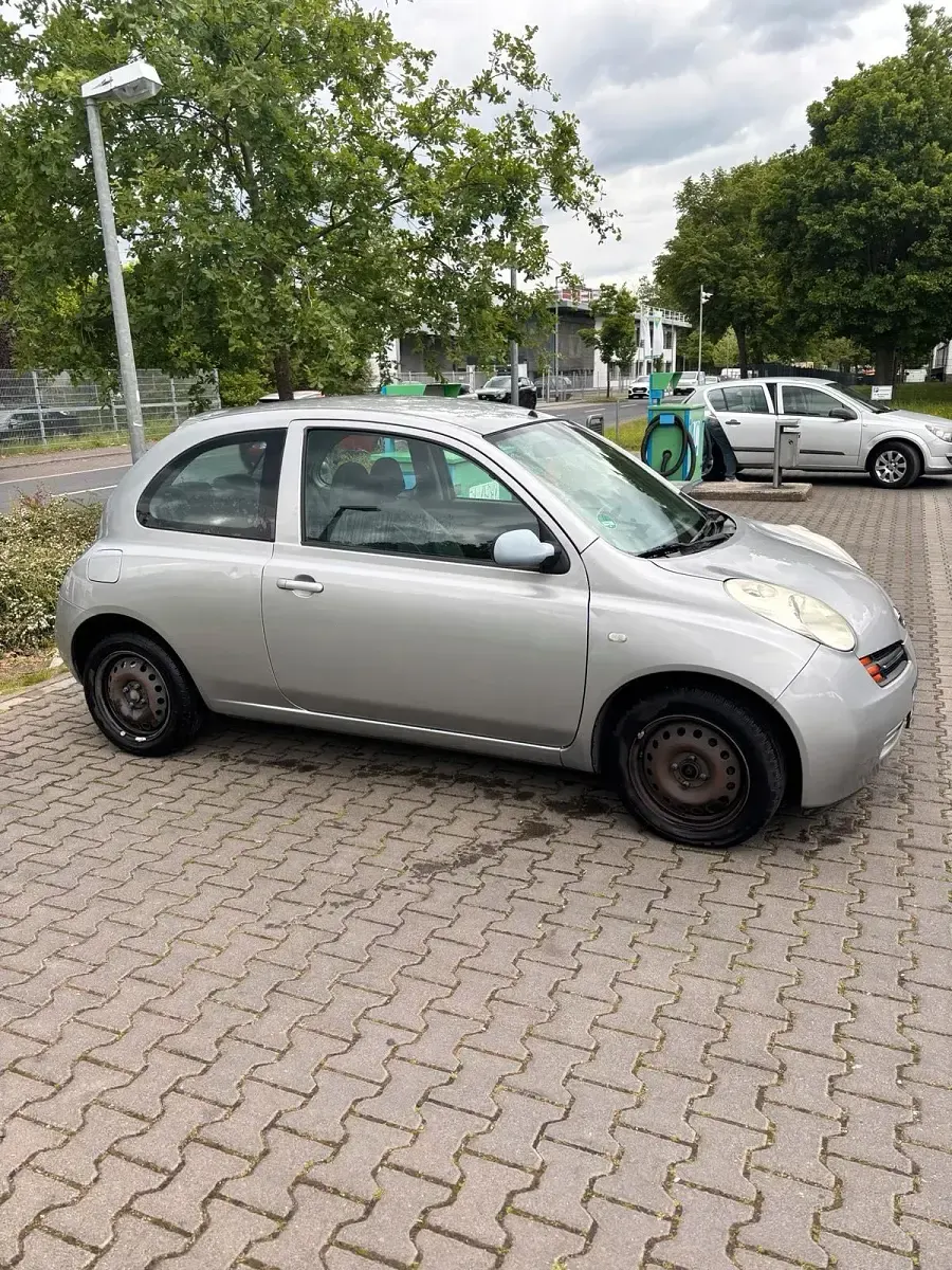 Gebraucht Nissan Micra 80 PS (58 kW) 2004 Silber Kleinwagen
