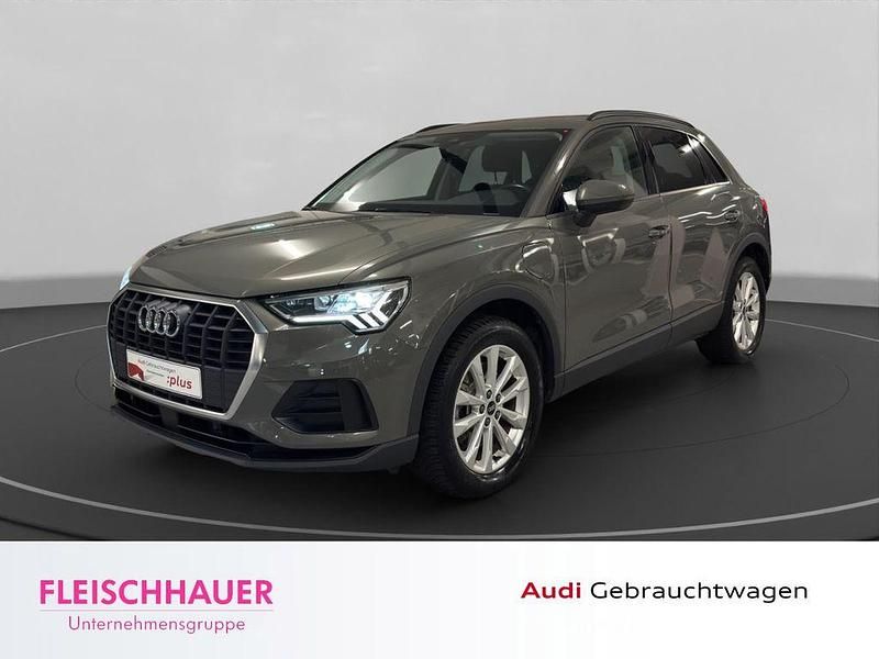 Grau Gebraucht 2022 Audi Q3 Advanced SUV | 28.980 € (Guter Preis) - Bild 1/4