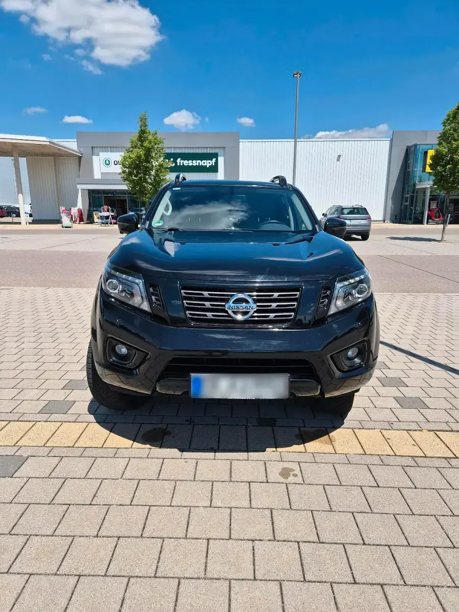 Gebraucht Nissan Navara N-Guard 190 PS (139 kW) 2018 Schwarz Pickup