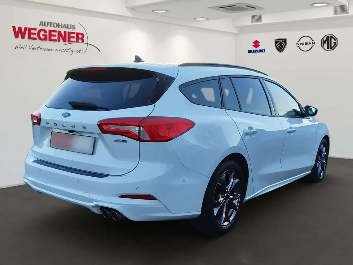 Usata Ford Focus ST-Line 125 CV (91 kW) 2021 Bianco Berlina