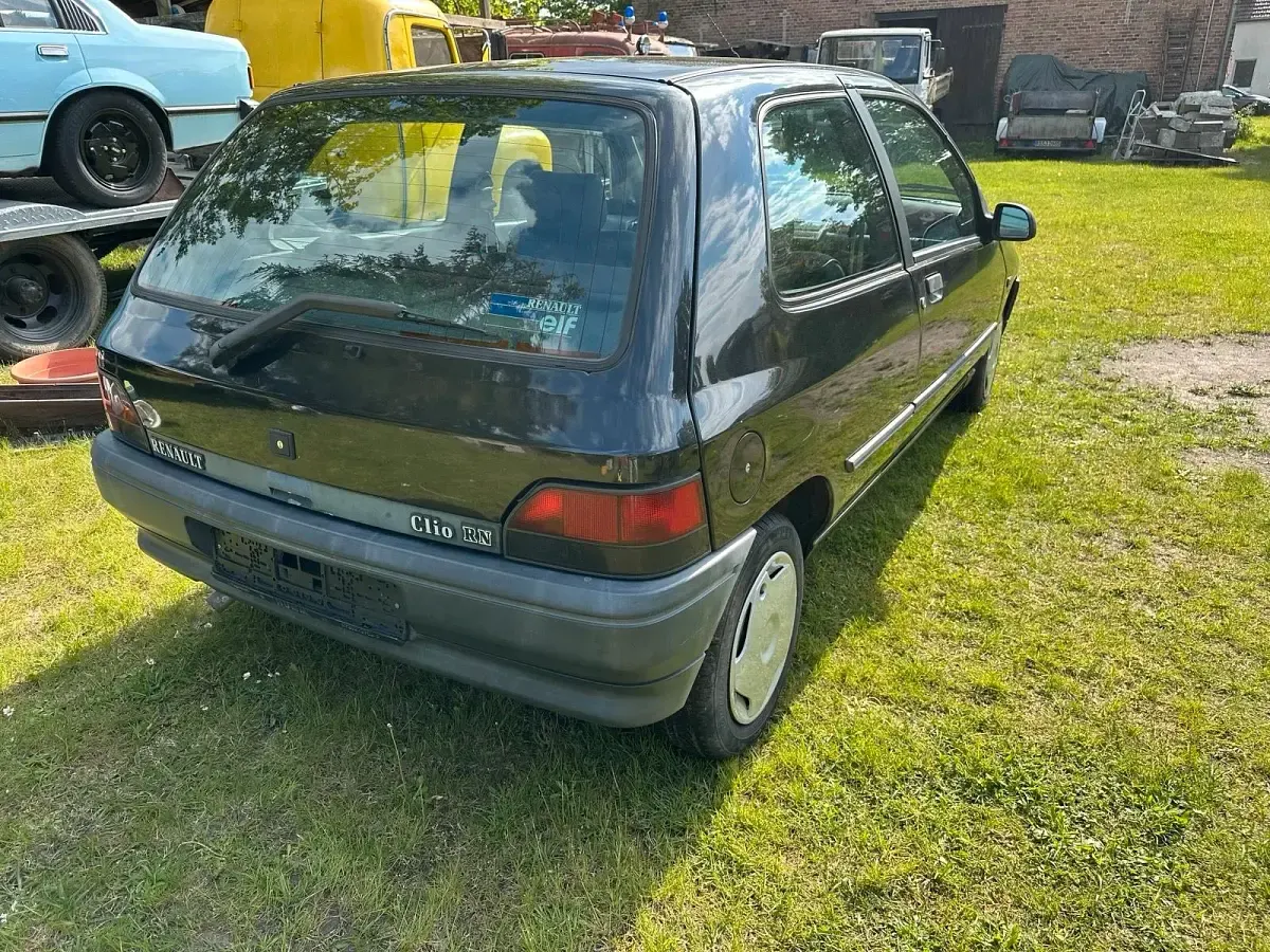 Gebraucht Renault Clio 50 PS (36 kW) 1991 Schwarz Kleinwagen