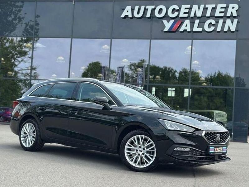 Schwarz Gebraucht 2022 Seat Leon XCELLENCE Kombi | 19.890 € (Fairer Preis) - Bild 1/4