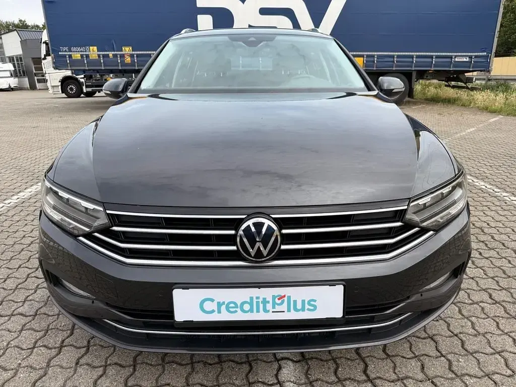 Gebraucht VW Passat Business 122 PS (89 kW) 2021 Grau Kombi