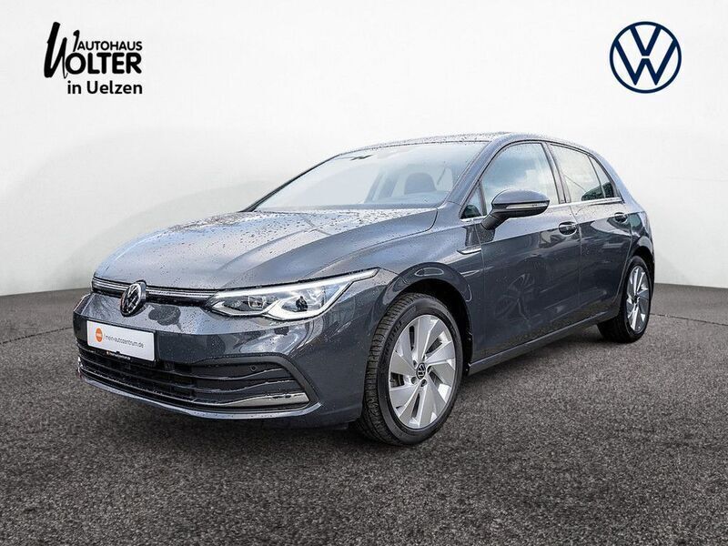 Grau Gebraucht 2021 VW Golf VIII Style Limousine | 24.890 € (Superpreis) - Bild 1/4