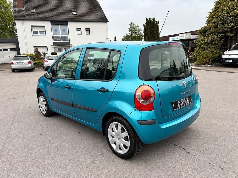 Usado Renault Modus 75 HP (55 kW) 2005 Monovolume