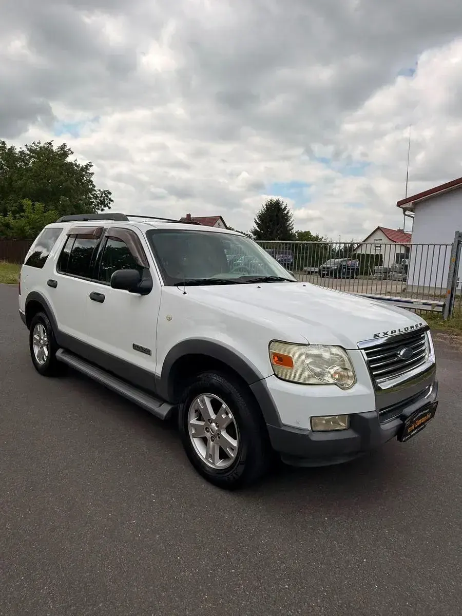 Gebraucht Ford Explorer 213 PS (156 kW) 2007 Weiß SUV