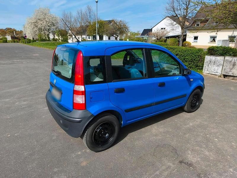Gebraucht Fiat Panda 60 PS (44 kW) 2006 Blau Kleinwagen