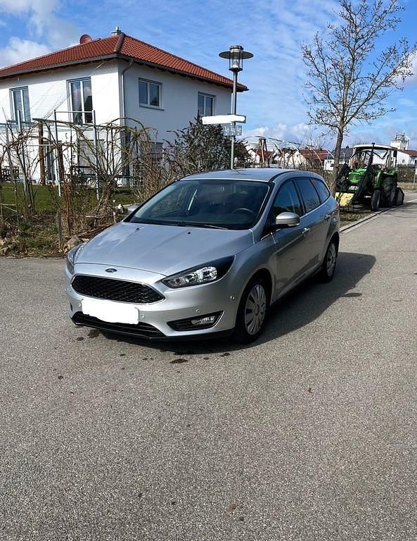Gebraucht Ford Focus Cool & Connect 125 PS (91 kW) 2018 Silber Limousine