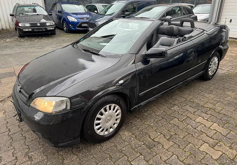 Gebraucht Opel Astra Cabriolet 101 PS (74 kW) 2002 Schwarz Cabrio