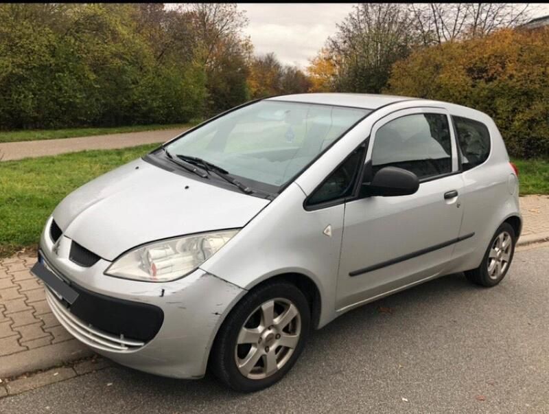 Silber Gebraucht 2006 Mitsubishi Colt Kleinwagen | 1.199 € - Bild 1/4