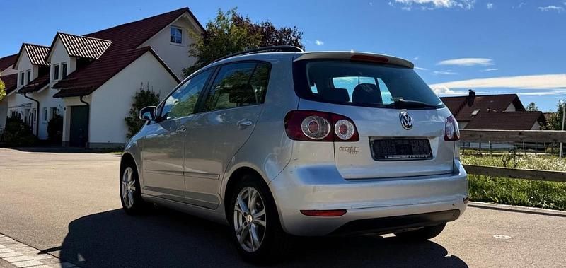 Silber Gebraucht 2010 VW Golf Plus Cross Trendline Van / Kleinbus | 3.650 € (Guter Preis) - Bild 1/3