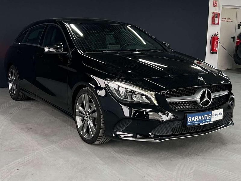 Gebraucht Mercedes CLA200 136 PS (100 kW) 2018 Schwarz Kombi