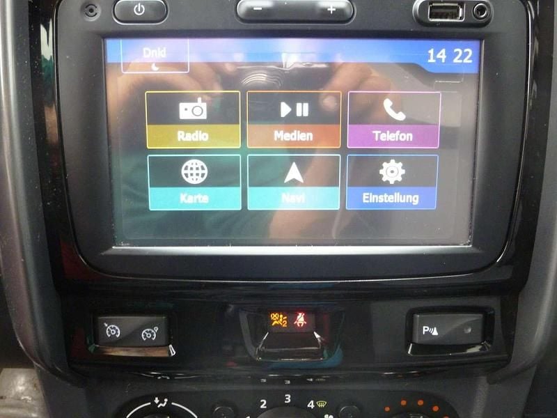Second-hand Dacia Duster Black Shadow 109 CP (80 kW) 2017 Negru SUV