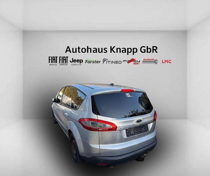 Gebraucht Ford S-MAX Business Edition 140 PS (102 kW) 2013 Polarsilbermetallic Van / Kleinbus