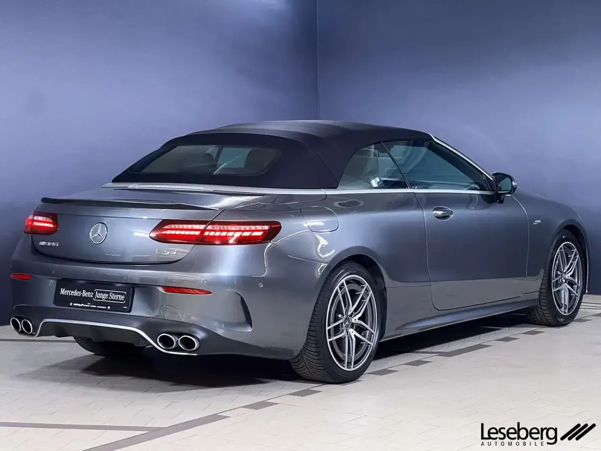 Gebraucht Mercedes E53 AMG AMG 435 PS (319 kW) 2022 Selenitgrau Cabrio