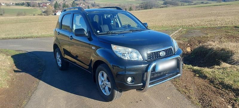 Gebraucht Daihatsu Terios 102 PS (75 kW) 2011 Schwarz SUV