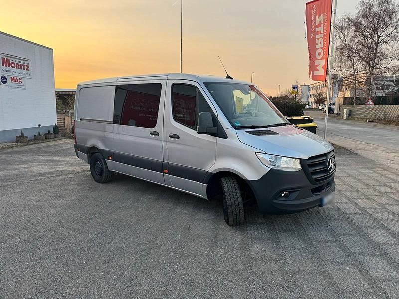 Gebraucht Mercedes Sprinter 163 PS (119 kW) 2018 Silber Van