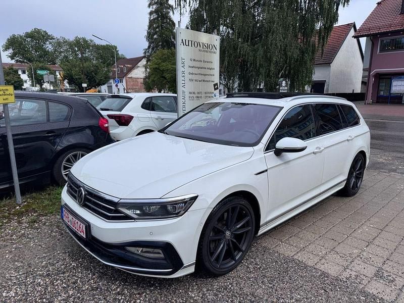 Weiß Gebraucht 2019 VW Passat R-line Kombi | 15.950 € (Teuer) - Bild 1/4