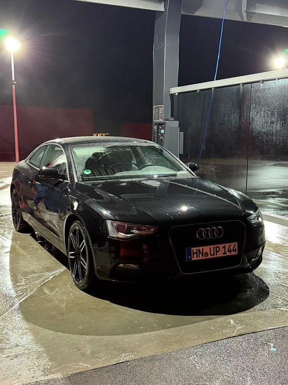 Schwarz Gebraucht 2012 Audi A5 Sport Coupé | 8.200 € (Fairer Preis) - Bild 1/1