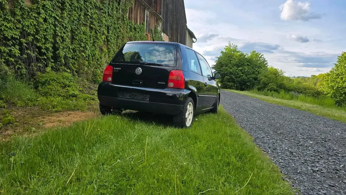 Gebraucht VW Lupo 50 PS (36 kW) 2003 Schwarz Kleinwagen