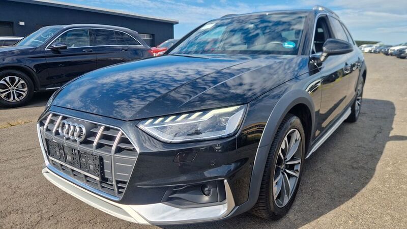 Schwarz Gebraucht 2023 Audi A4 Allroad Sport Kombi | 31.499 € (Superpreis) - Bild 1/4