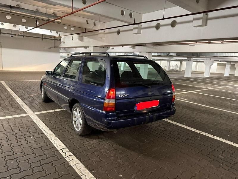 Gebraucht Ford Escort 75 PS (55 kW) 1998 Blau Kombi