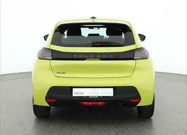 Neu Peugeot 208 101 PS (74 kW) 2025 Gelb Kleinwagen