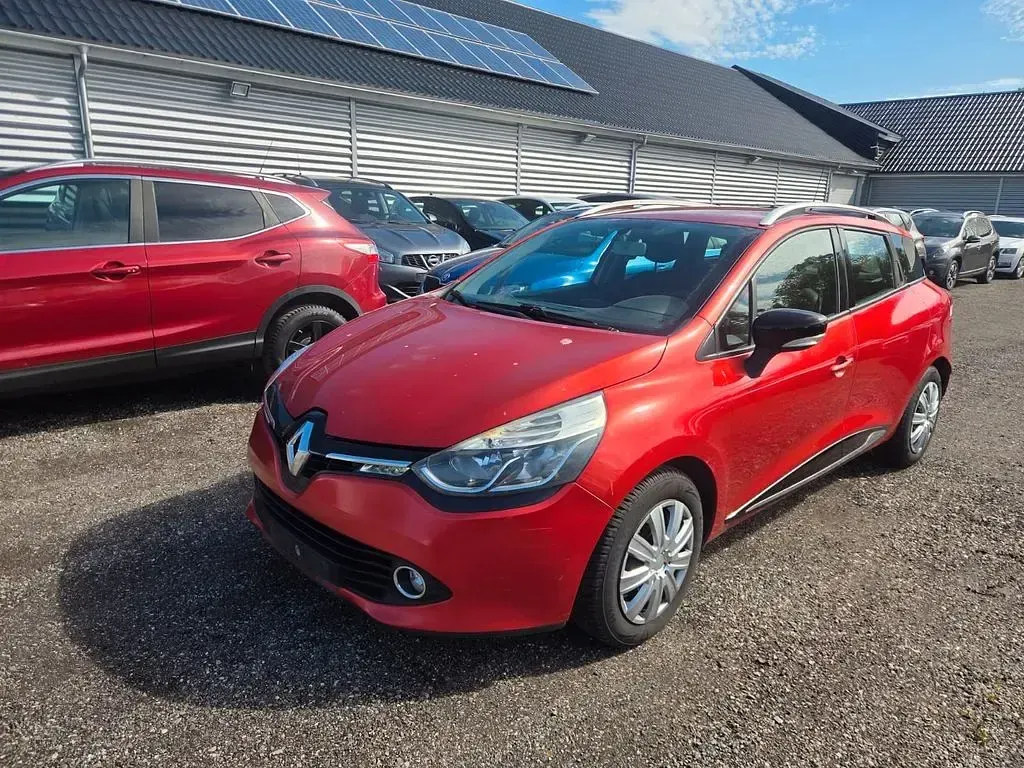 Brugt Renault Clio IV Expression 75 HK (55 kW) 2013 Rød Sedan