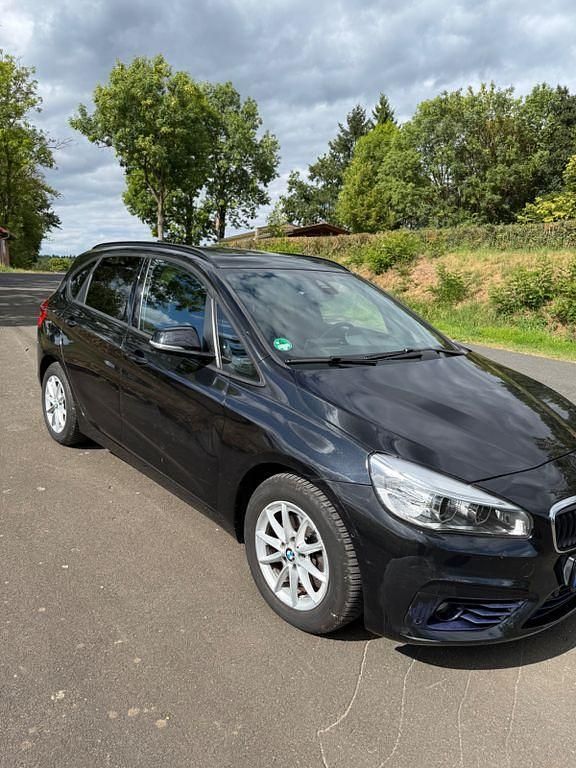 Schwarz Gebraucht 2014 BMW 218 Sport Line Kombi | 15.500 € (Fairer Preis) - Bild 1/4