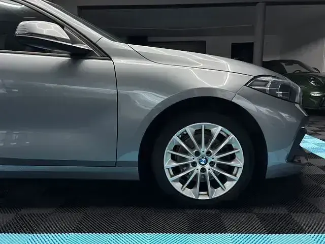 Gebraucht BMW 118 Advantage 150 PS (110 kW) 2023 Grau Kleinwagen