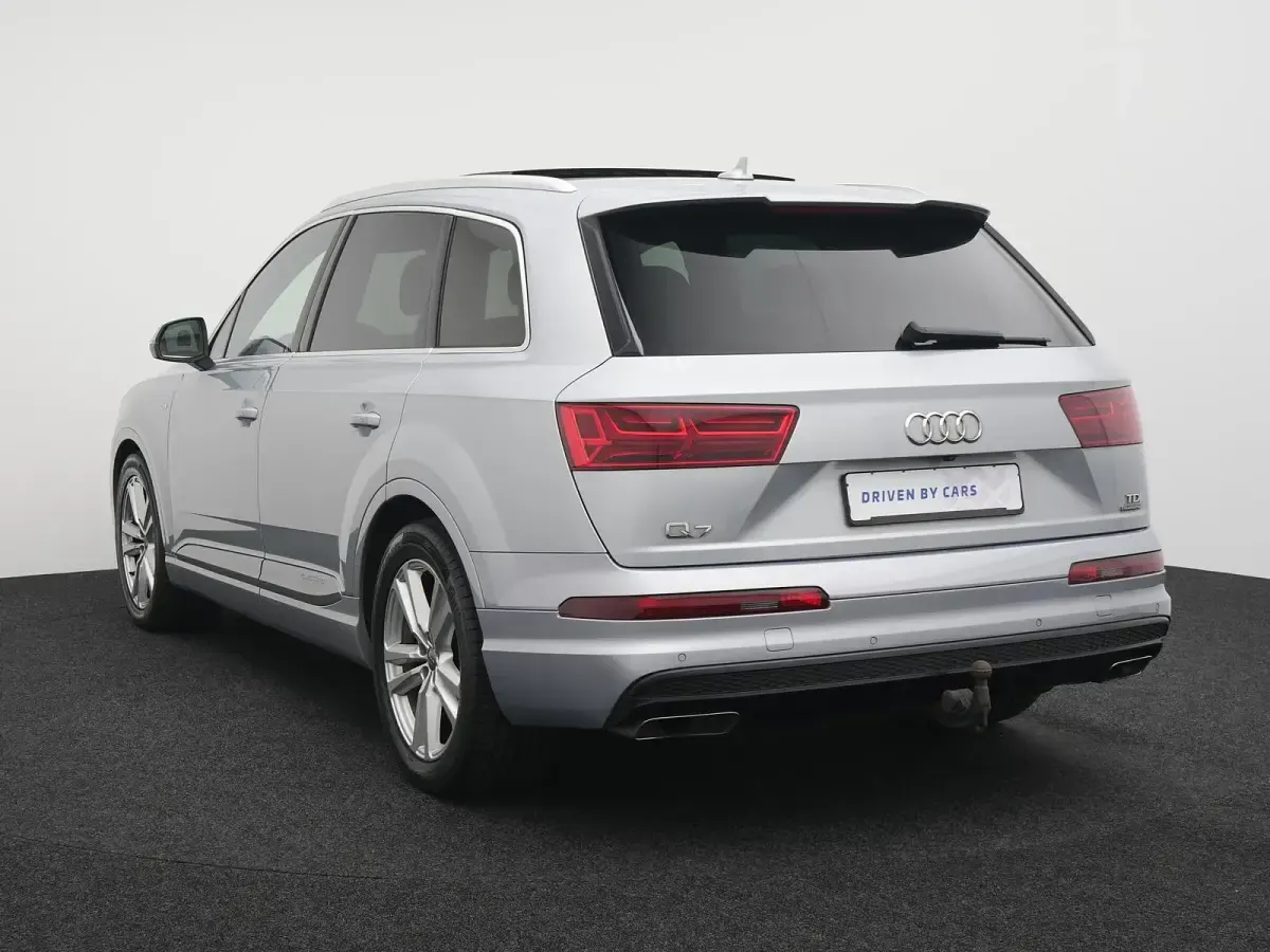 Gebraucht Audi Q7 S-Line 272 PS (200 kW) 2015 Florettsilber metallic SUV