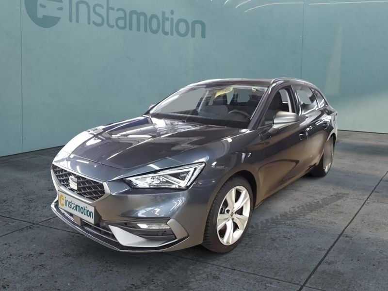 Grau Gebraucht 2024 Seat Leon FR Van / Kleinbus | 29.501 € (Etwas zu teuer) - Bild 1/3