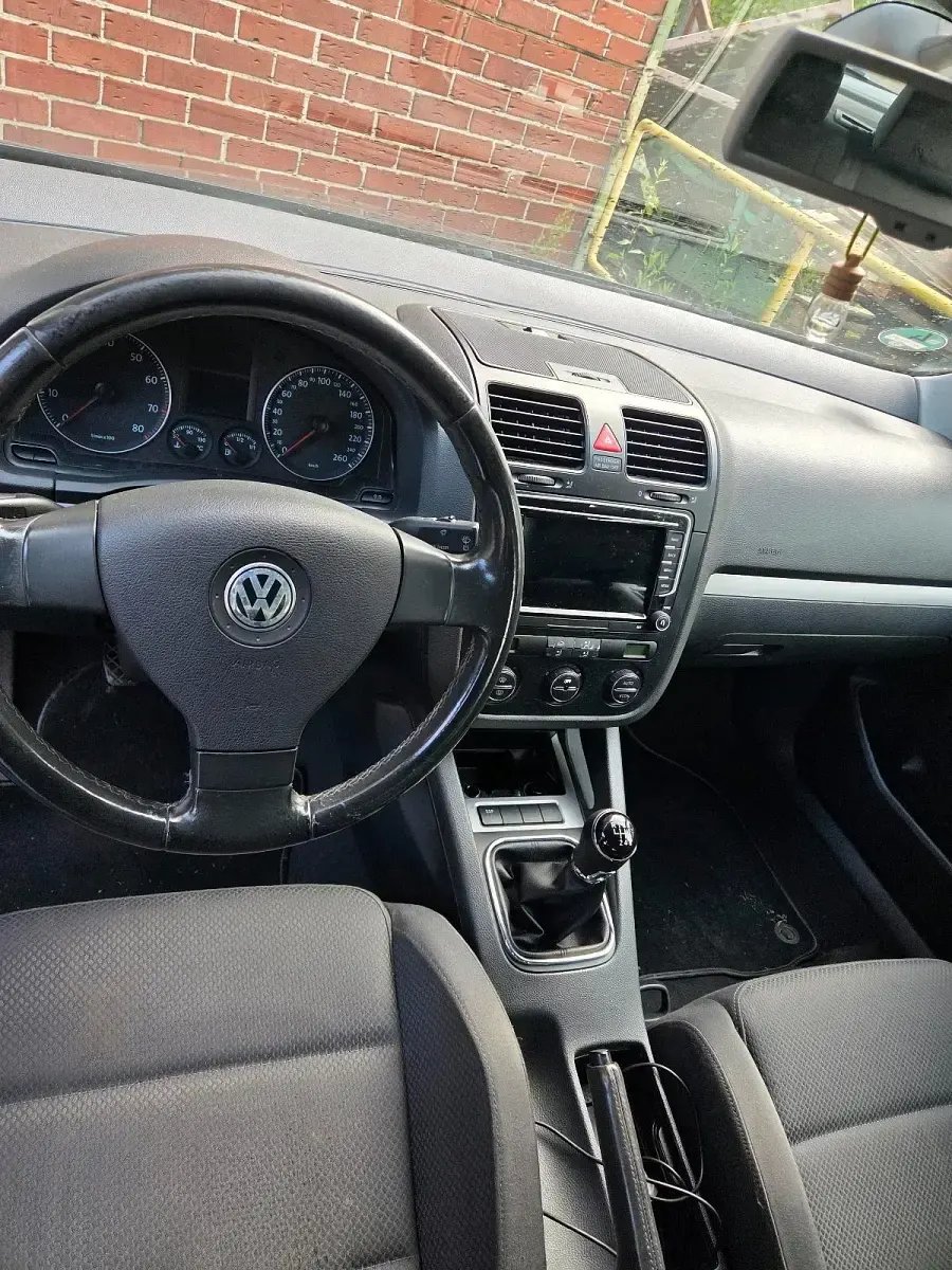 Gebraucht VW Golf V 116 PS (85 kW) 2003 Schwarz Kleinwagen