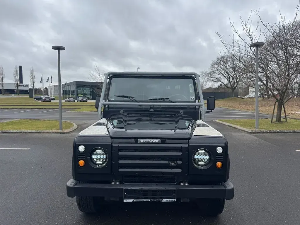 Gebraucht Land Rover Defender 122 PS (89 kW) 2002 Schwarz Pickup