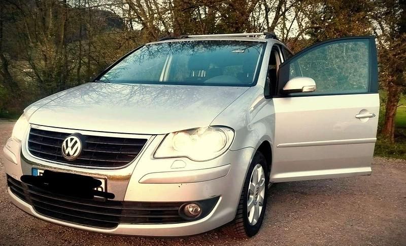 Gebraucht VW Touran 105 PS (77 kW) 2008 Silber Van / Kleinbus