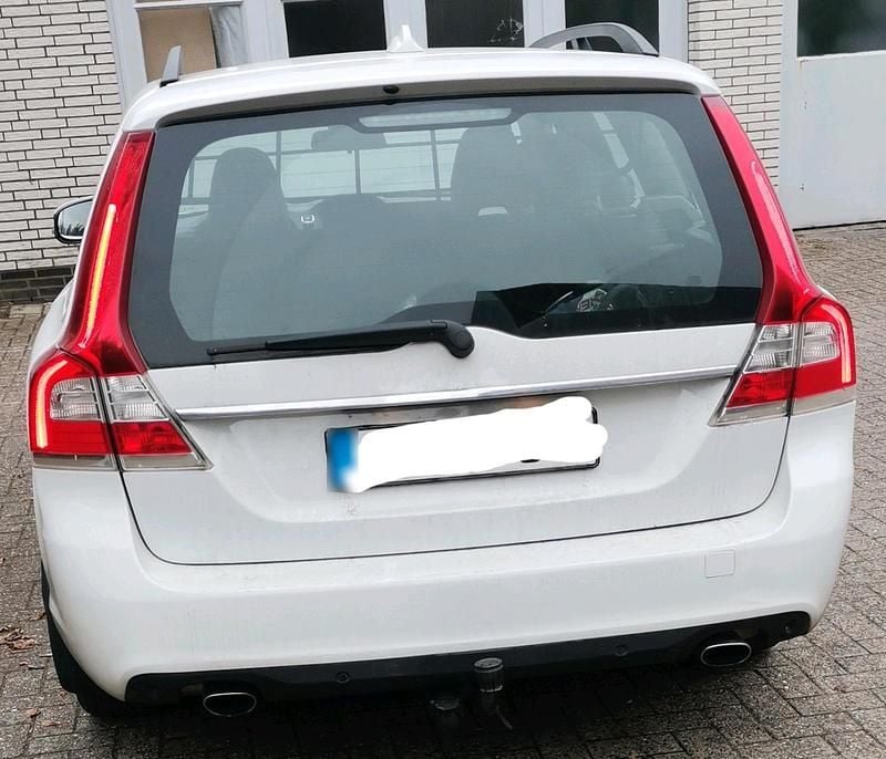 Gebraucht Volvo V70 181 PS (133 kW) 2016 Weiß Kombi