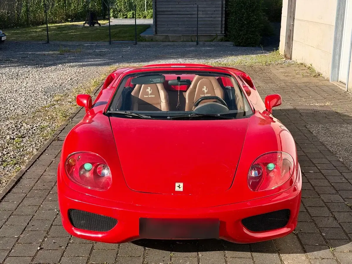 Gebraucht Ferrari 360 140 PS (102 kW) 2000 Rot Cabrio
