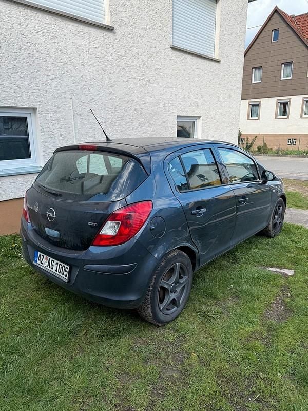 Gebraucht Opel Corsa 85 PS (62 kW) 2010 Andere farben Kleinwagen