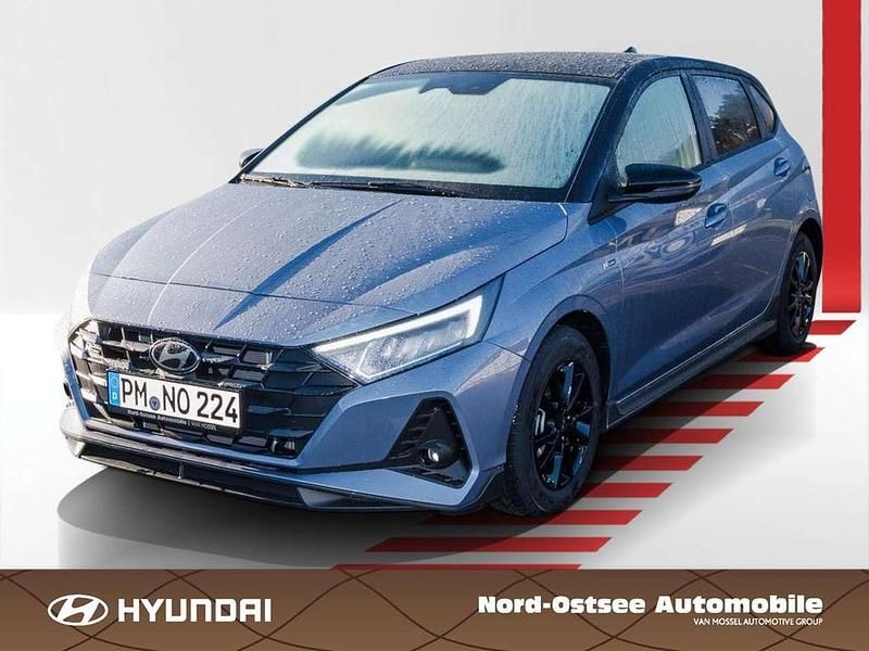 Meta blue/ phantom black Gebraucht 2025 Hyundai i20 N Line Limousine | 23.770 € (Etwas zu teuer) - Bild 1/4