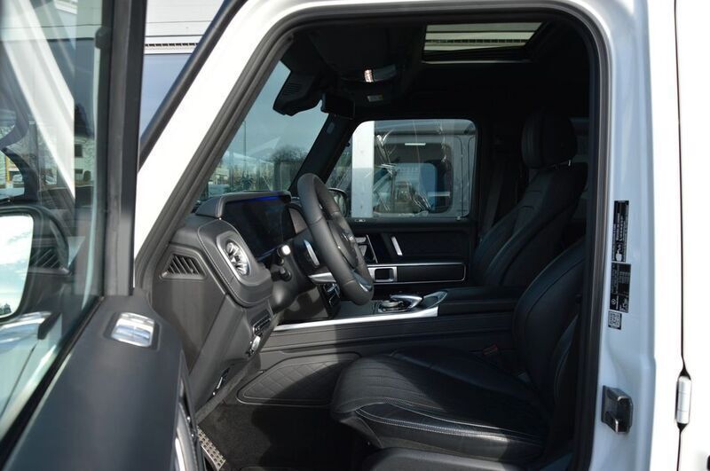 Gebraucht Mercedes G400 AMG 330 PS (242 kW) 2021 Polarweiss  unilack SUV