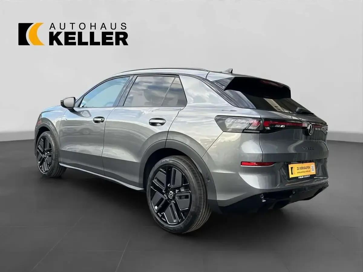 Neu VW T-Roc R-line 150 PS (110 kW) 2026 Wolf grey SUV