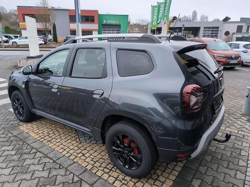 Gebraucht Dacia Duster Prestige 131 PS (96 kW) 2022 Kometengrau metallic SUV