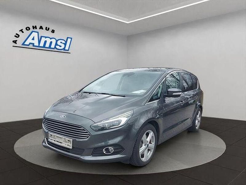 Gebraucht Ford S-MAX Titanium 160 PS (117 kW) 2017 Grau Van / Kleinbus