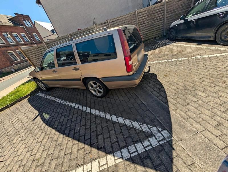 Gebraucht Volvo 850 124 PS (91 kW) 1996 Gold Kombi