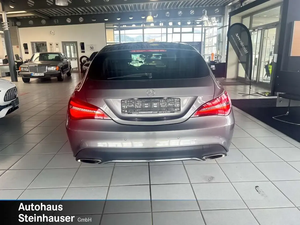 Gebraucht Mercedes CLA250 Urban 211 PS (155 kW) 2017 Mountaingrau Coupé