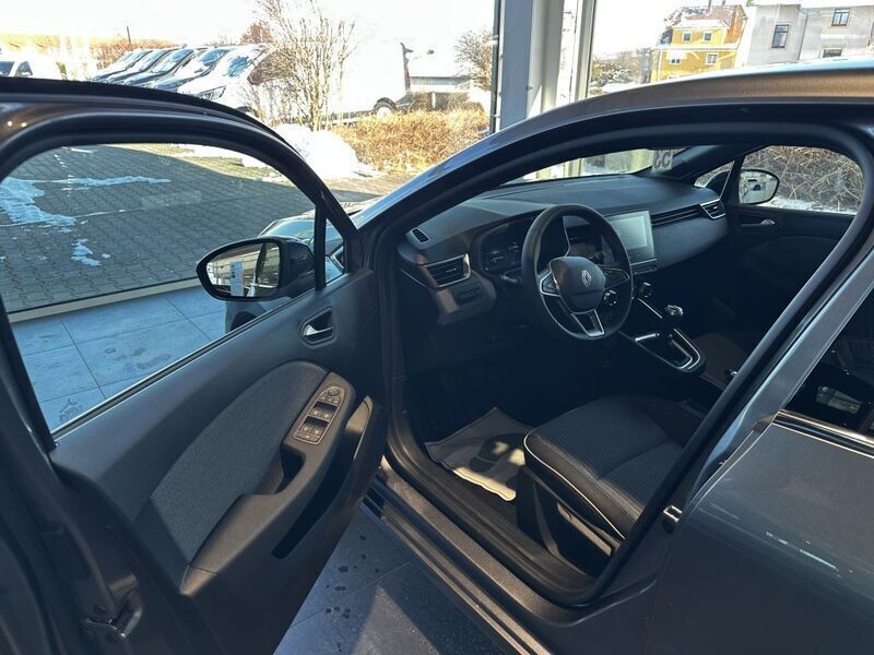 Gebraucht Renault Clio V Techno 91 PS (66 kW) 2022 Andere farbe Kleinwagen