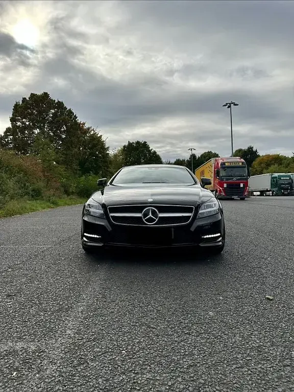 Gebraucht Mercedes CLS350 Shooting Brake 320 PS (235 kW) 2013 Schwarz Kombi