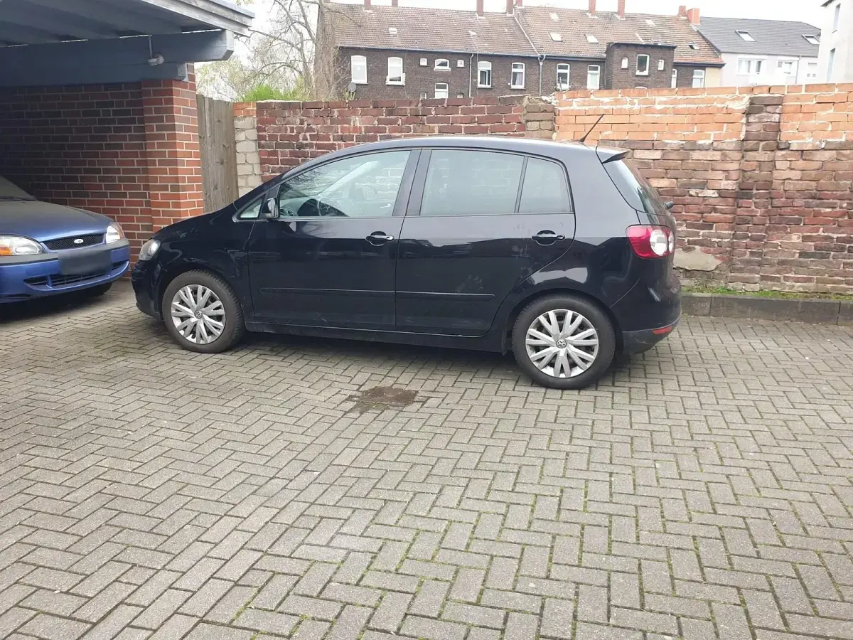 Gebraucht VW Golf Plus Cross 140 PS (102 kW) 2006 Schwarz Kleinwagen