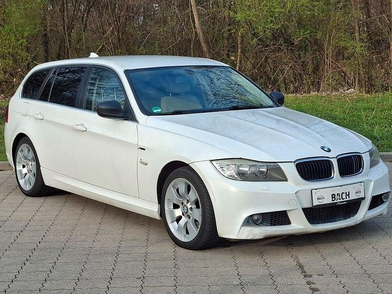 Gebraucht BMW 325 M Sport 218 PS (160 kW) 2011 Weiß Limousine